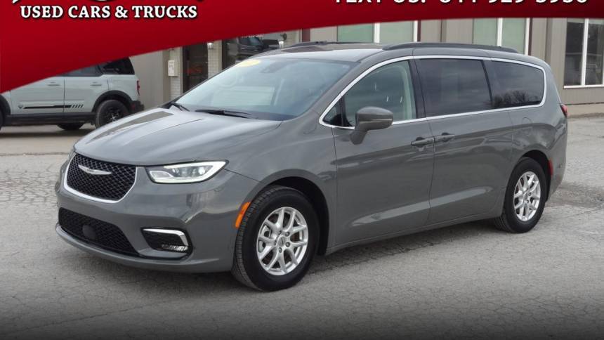 2022 Chrysler Pacifica Touring L — Minivan — 73,706 mi — Kalona, IA