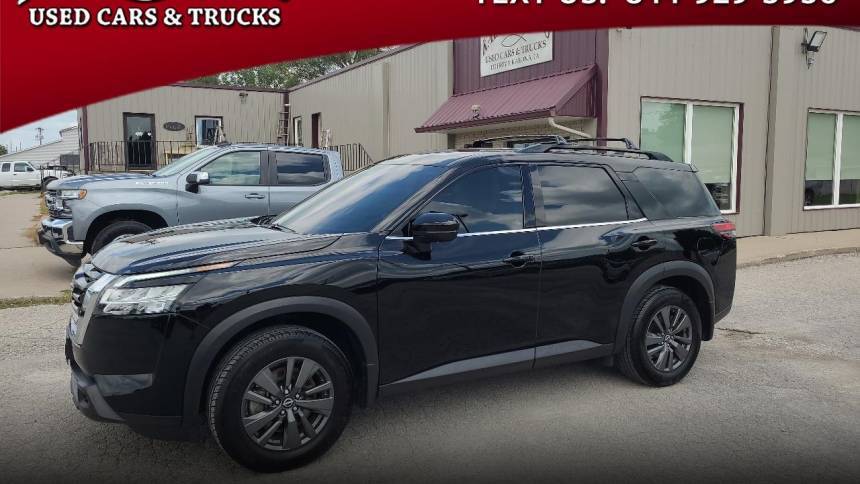 2022 Nissan Pathfinder SV — SUV — 39,358 mi — Kalona, IA