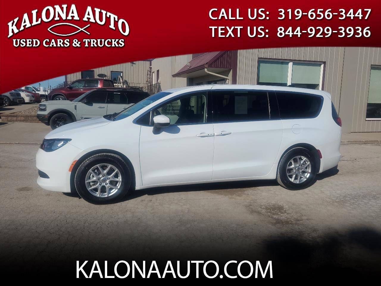 2023 Chrysler Voyager LX — Minivan — 61,241 mi — Kalona, IA
