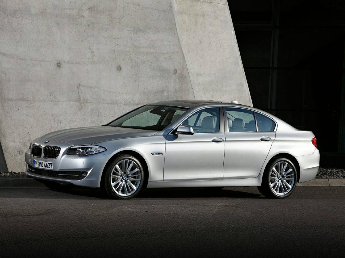 2013 BMW 5 Series 528i — Sedan — 141,718 mi — Floral Park, NY