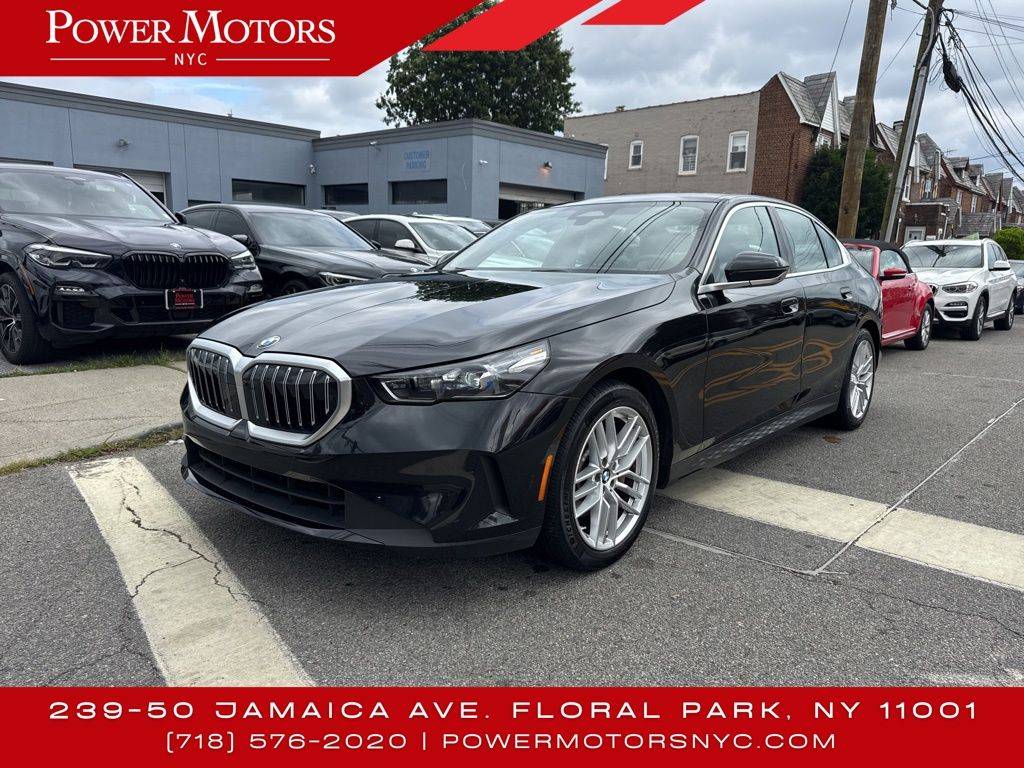 2024 BMW 5 Series 530i — Sedan — 26,749 mi — Floral Park, NY