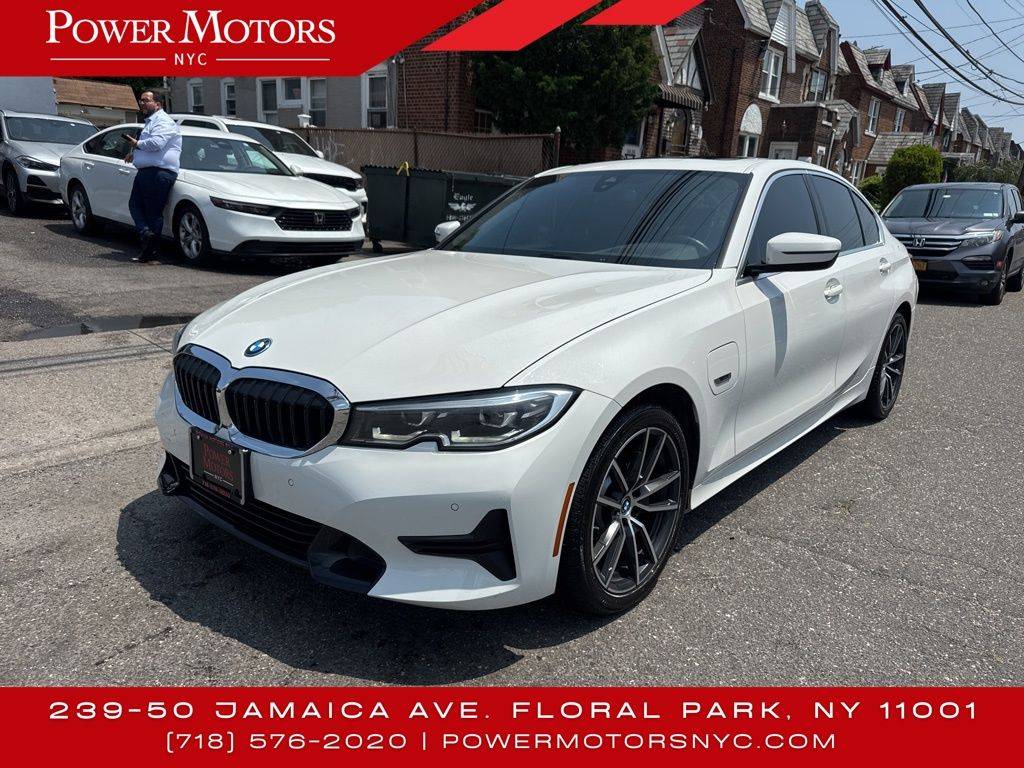 2022 BMW 3 Series 330e — Sedan — 23,655 mi — Floral Park, NY