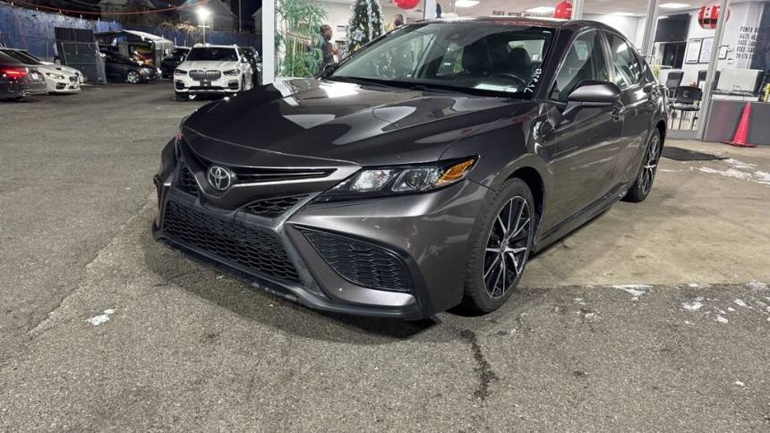 2021 Toyota Camry SE — Sedan — 60,219 mi — Jamaica, NY
