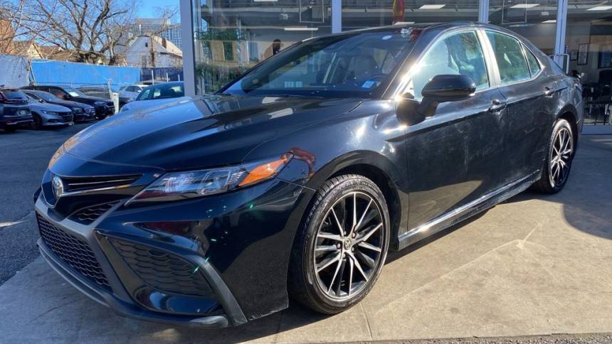 2021 Toyota Camry SE — Sedan — 64,840 mi — Jamaica, NY