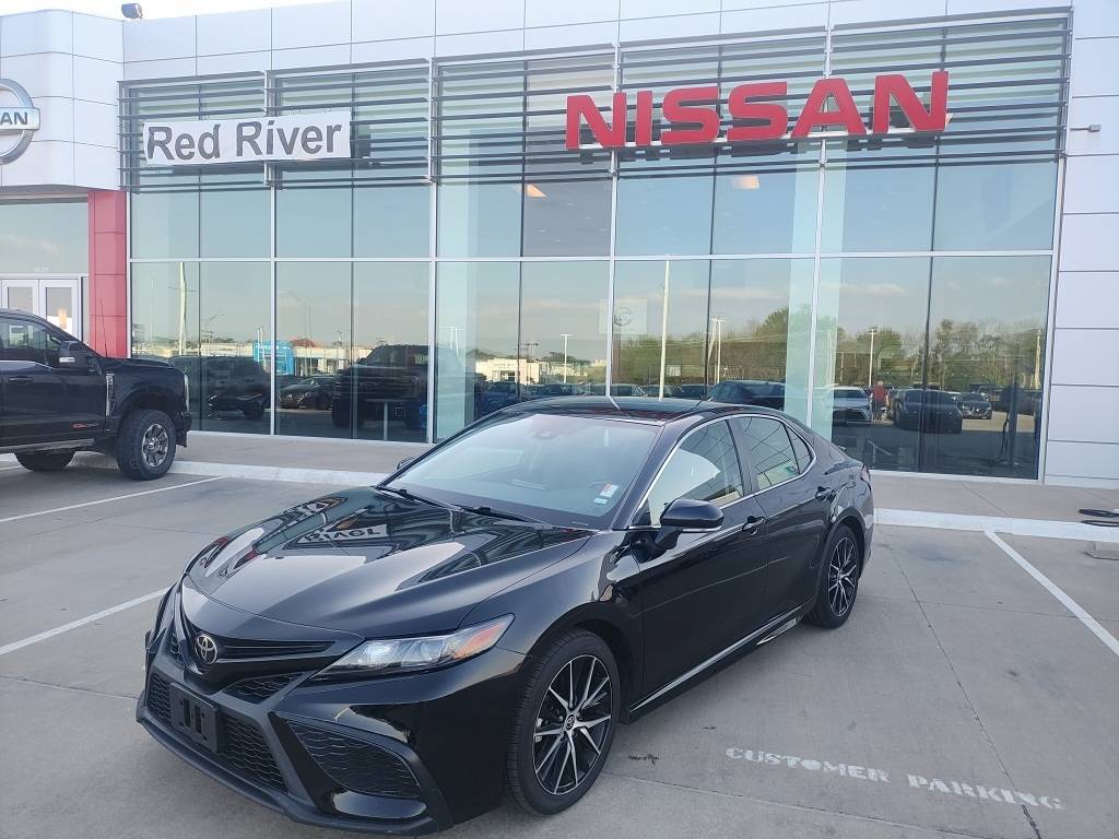 2022 Toyota Camry SE — Sedan — 58,671 mi — Ardmore, OK