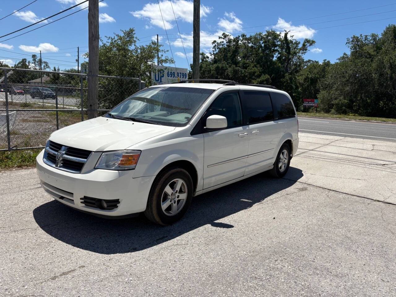 2010 Dodge Grand Caravan SXT — Minivan — 95,481 mi — Land O' Lakes, FL