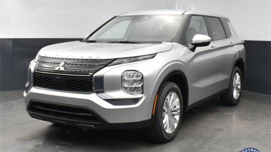 2024 Mitsubishi Outlander ES — SUV — 4,678 mi — Conyers, GA