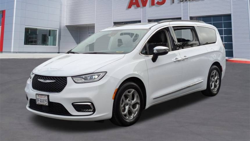 2023 Chrysler Pacifica Limited — Minivan — 68,094 mi — Vista, CA