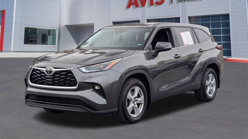 2024 Toyota Highlander LE — SUV — 31,837 mi — Vista, CA