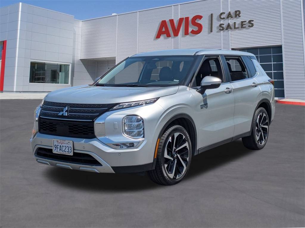 2023 Mitsubishi Outlander Plug-In Hybrid SE — SUV — 55,081 mi — Vista, CA