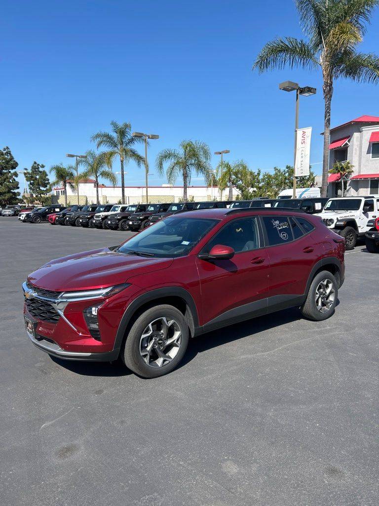 2025 Chevrolet Trax LT — SUV — 22,211 mi — Vista, CA