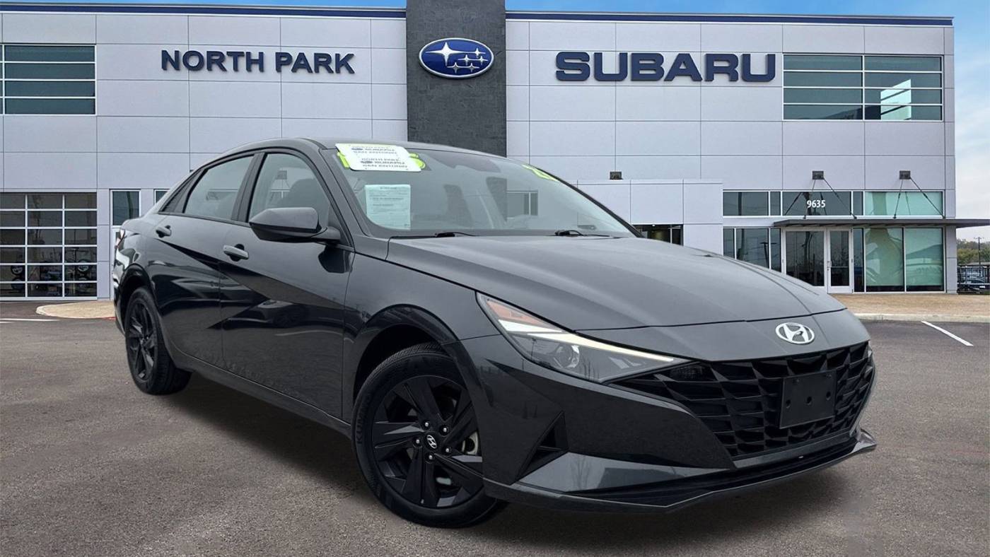 2023 Hyundai Elantra SEL — Sedan — 31,017 mi — San Antonio, TX