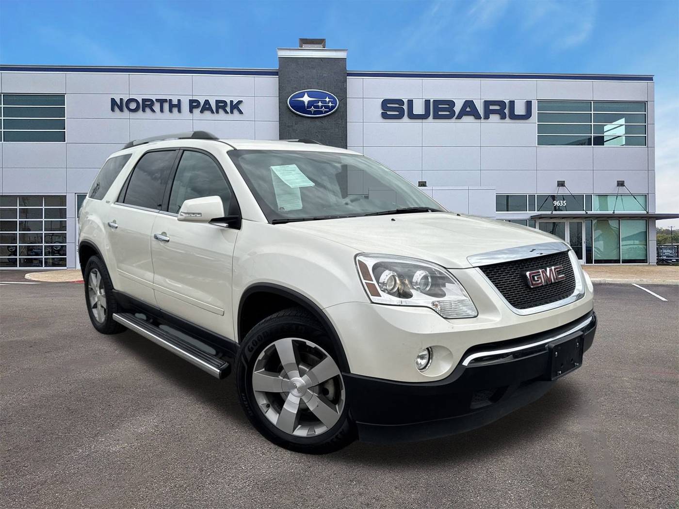 2012 GMC Acadia SLT — SUV — 133,219 mi — San Antonio, TX