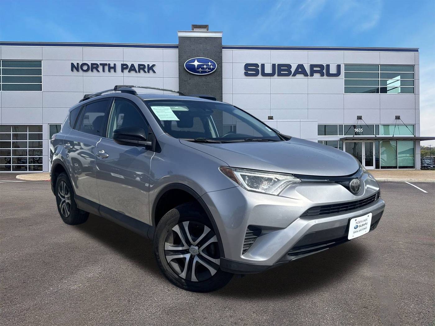 2017 Toyota RAV4 LE — SUV — 105,482 mi — San Antonio, TX