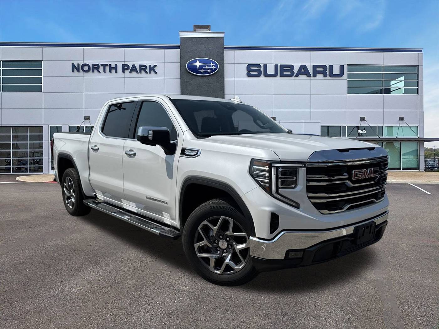 2023 GMC Sierra 1500 SLT — Pickup Truck — 584 mi — San Antonio, TX
