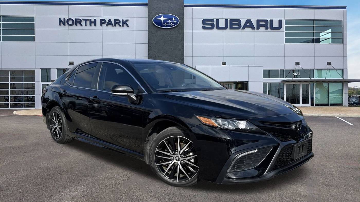 2022 Toyota Camry SE — Sedan — 37,329 mi — San Antonio, TX