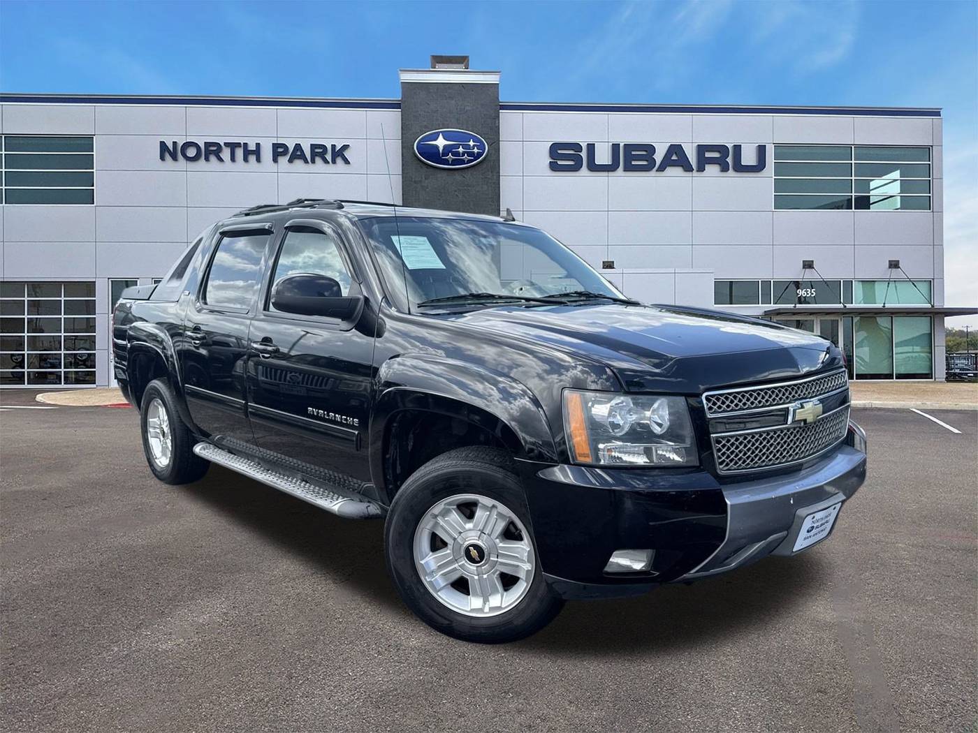 2012 Chevrolet Avalanche LT — Pickup Truck — 145,969 mi — San Antonio, TX