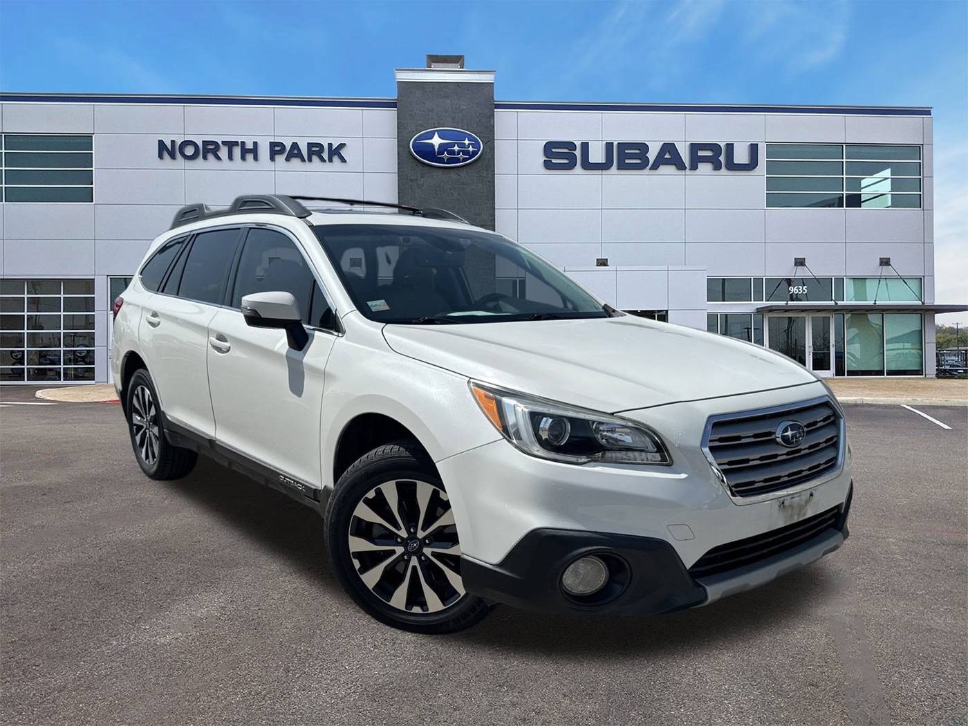 2017 Subaru Outback 2.5i Limited — SUV — 121,219 mi — San Antonio, TX