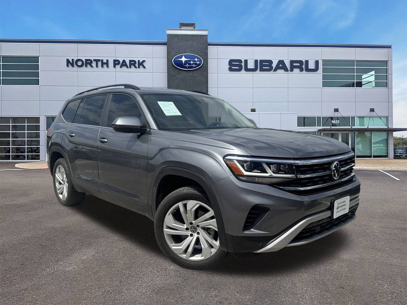 2022 Volkswagen Atlas SE with Technology — SUV — 24,575 mi — San Antonio, TX