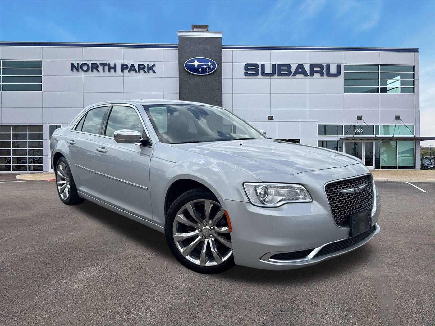 2019 Chrysler 300 Touring — Sedan — 33,724 mi — San Antonio, TX