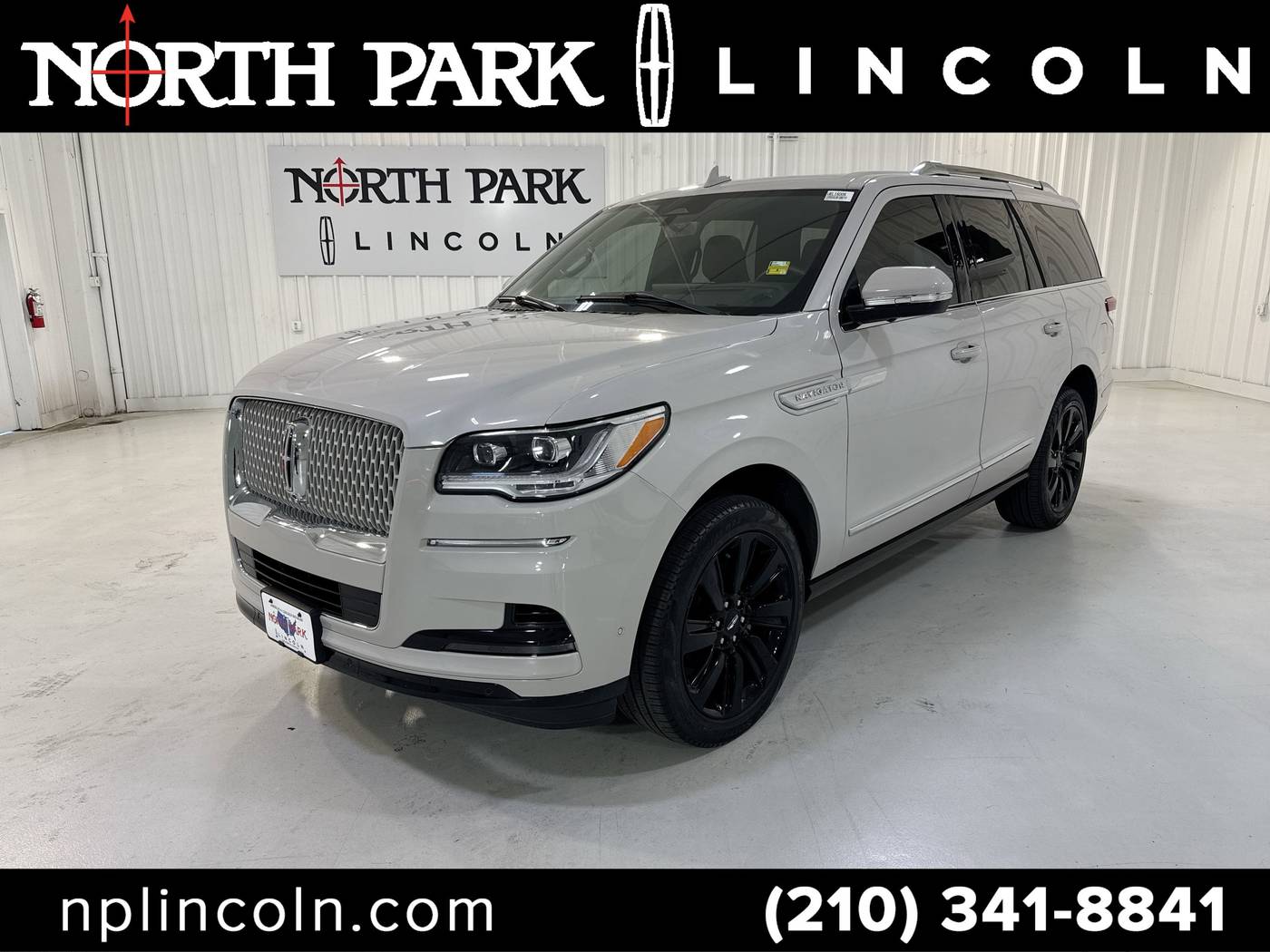 2023 Lincoln Navigator Reserve — SUV — 41,247 mi — San Antonio, TX