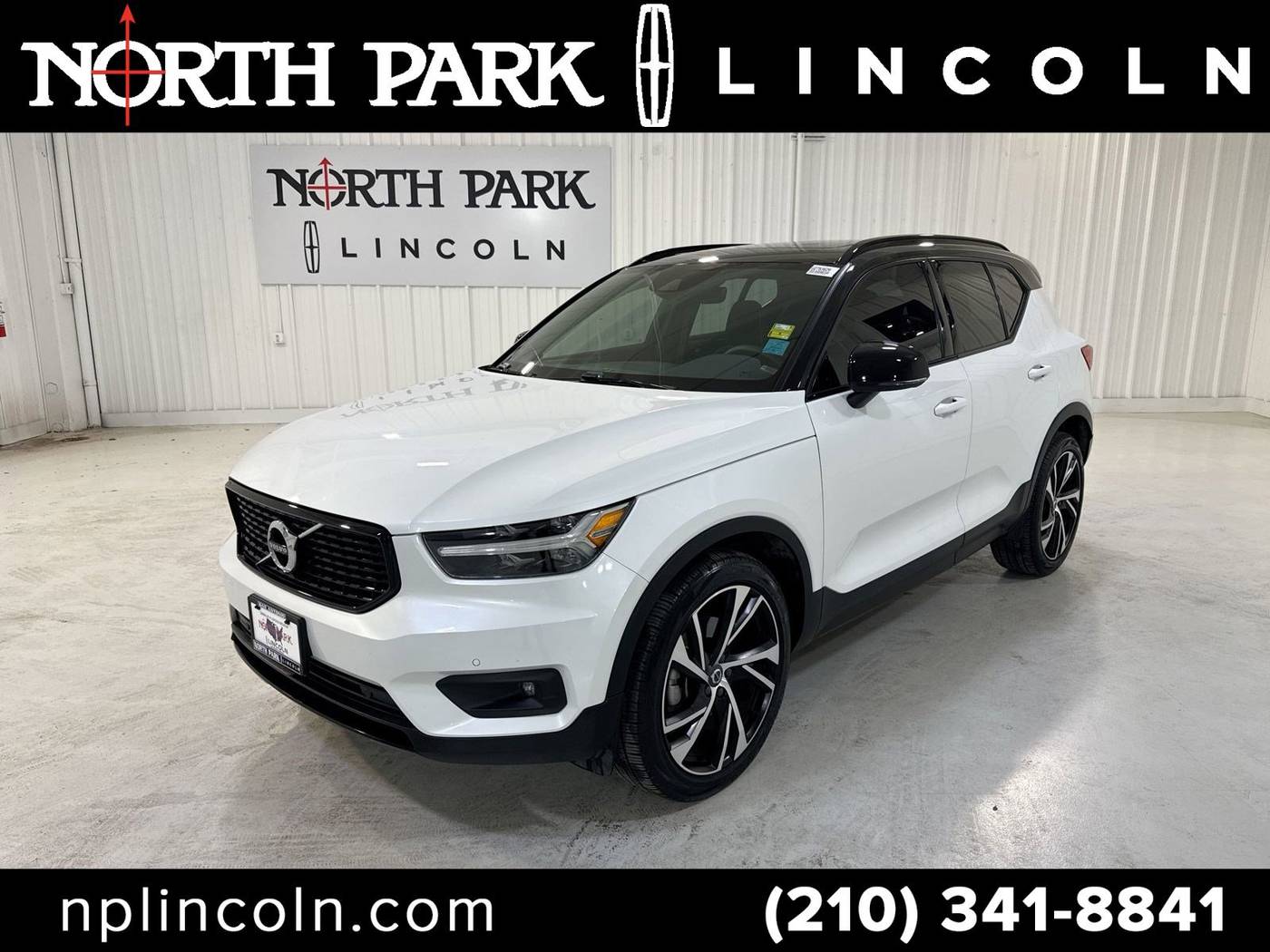 2022 Volvo XC40 R-Design — SUV — 2,020 mi — San Antonio, TX