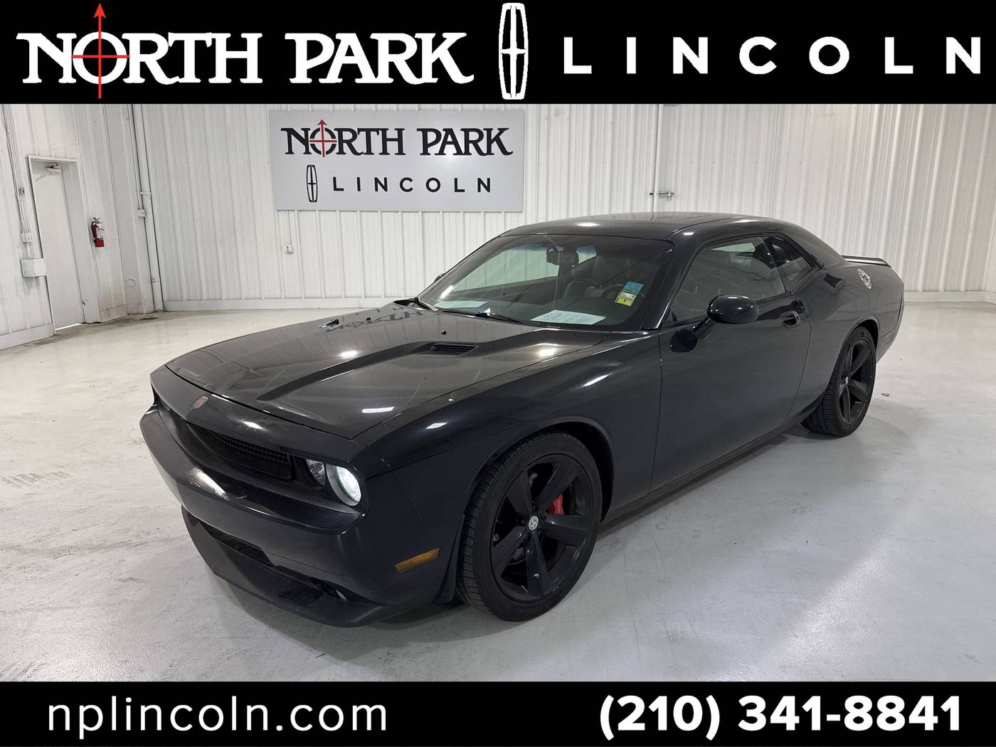 2009 Dodge Challenger SRT8 — Coupe — 124,185 mi — San Antonio, TX