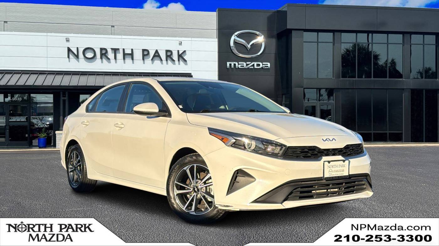 2022 Kia Forte LXS — Sedan — 26,298 mi — San Antonio, TX