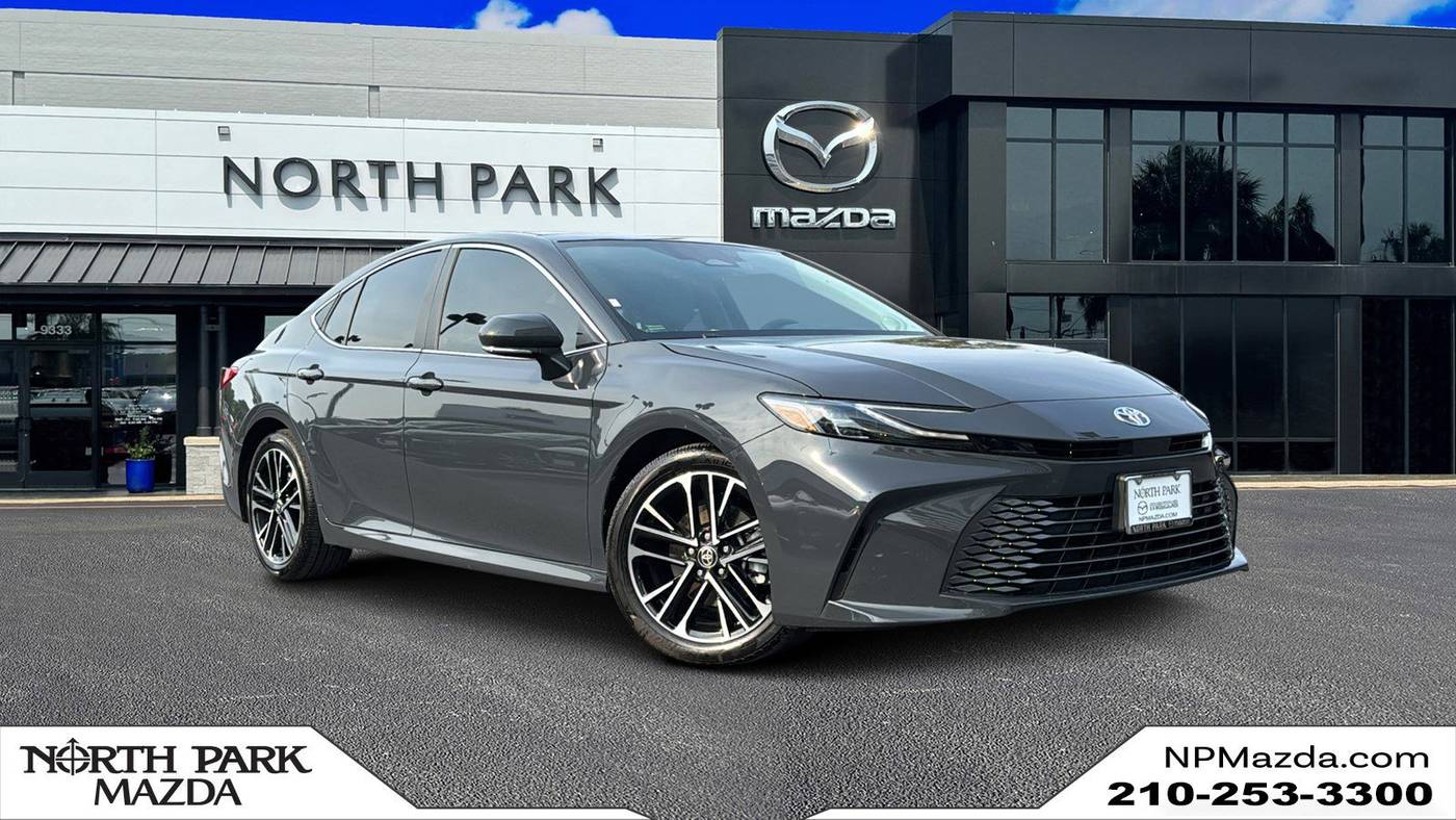 2025 Toyota Camry XLE — Sedan — 10,067 mi — San Antonio, TX