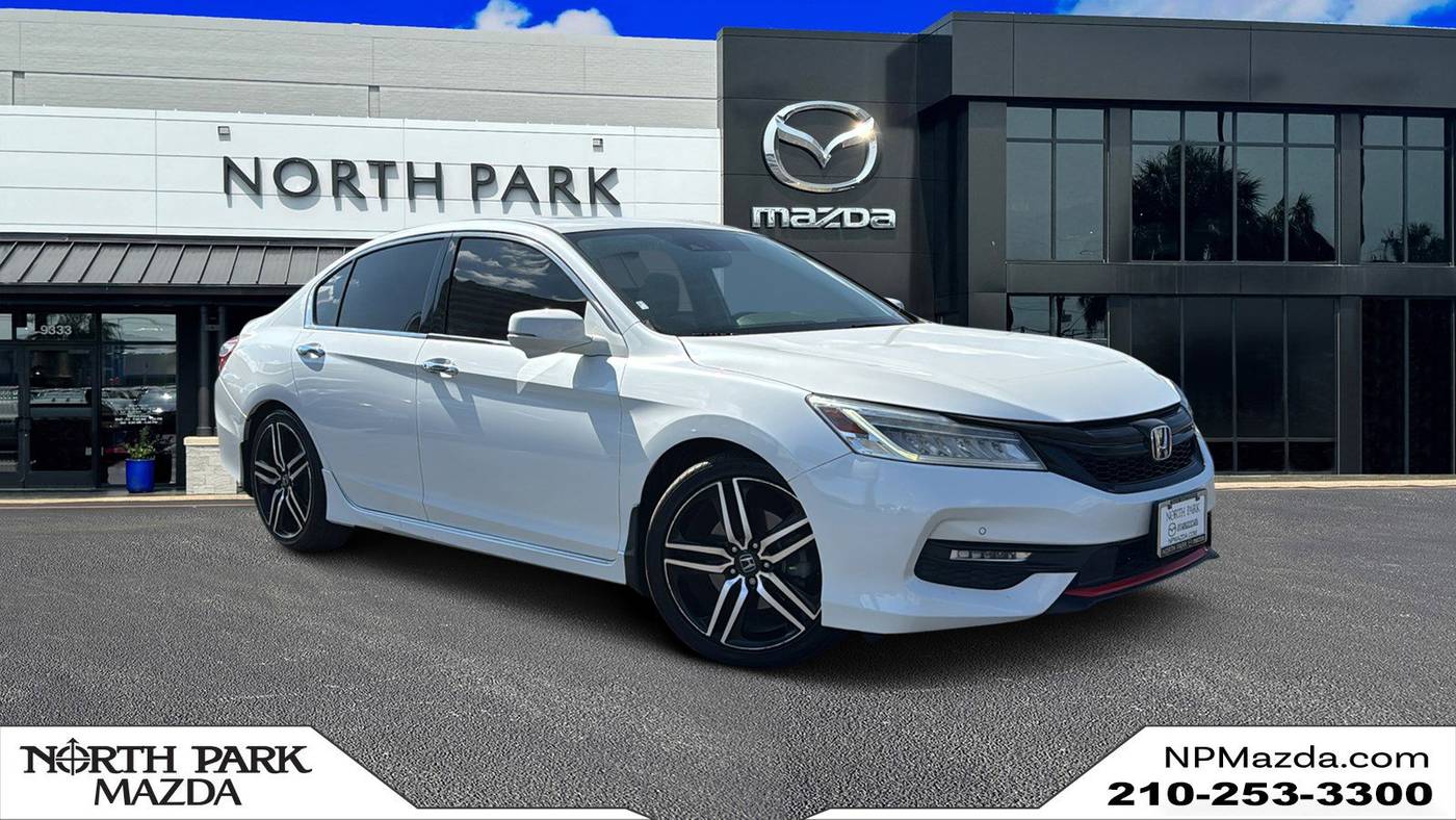 2017 Honda Accord Touring — Sedan — 116,158 mi — San Antonio, TX
