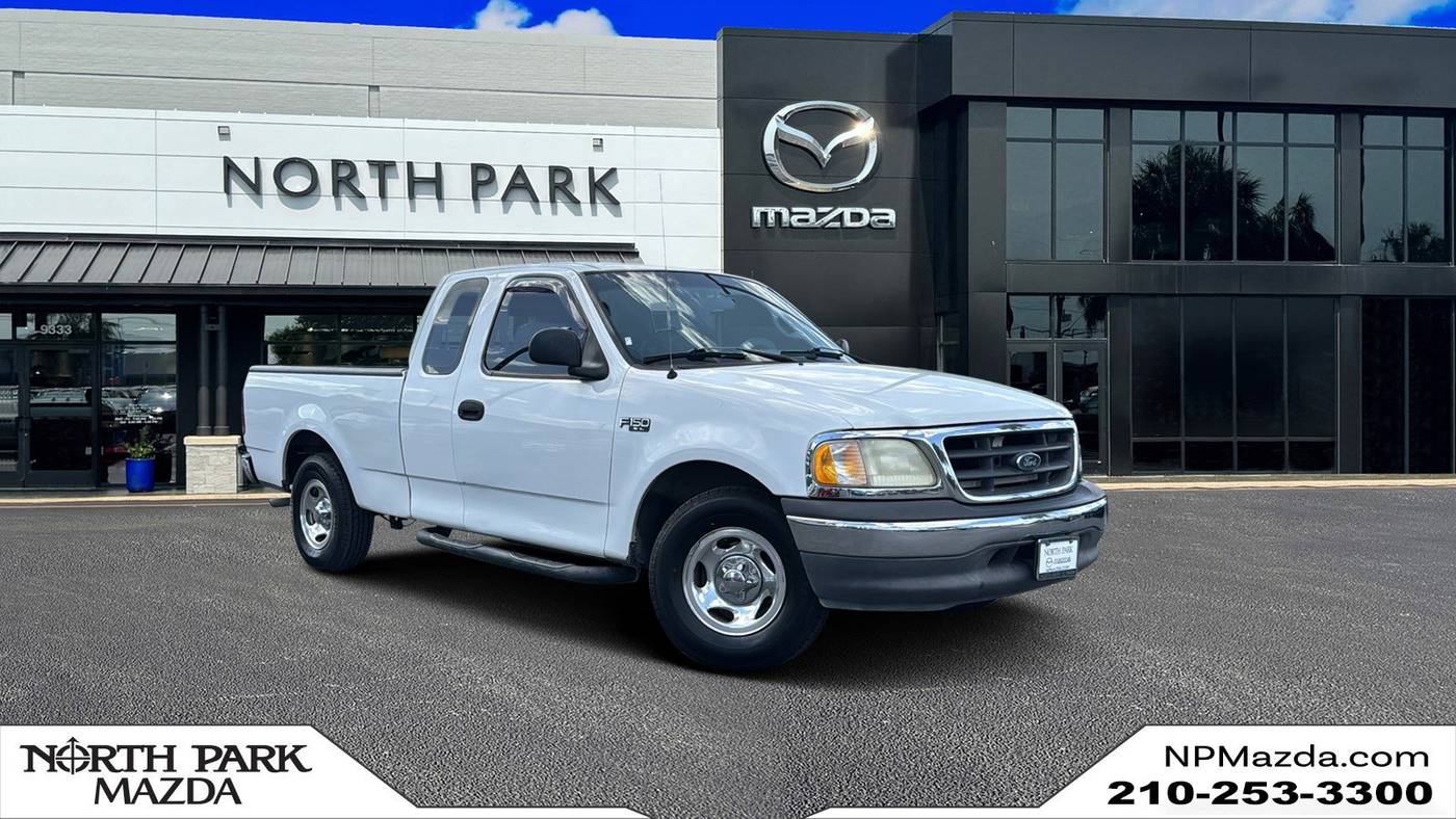 2001 Ford F-150 XL — Pickup Truck — 253,017 mi — San Antonio, TX