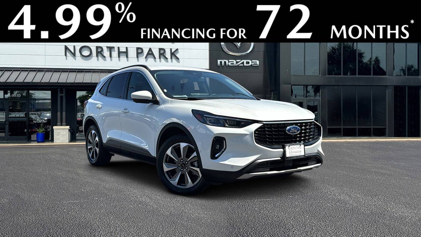 2023 Ford Escape Platinum — SUV — 29,560 mi — San Antonio, TX