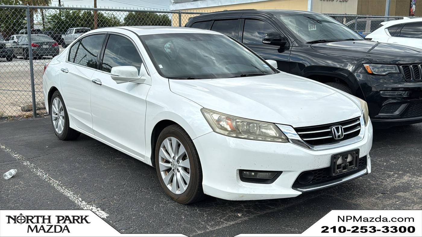 2015 Honda Accord Touring — Sedan — 190,255 mi — San Antonio, TX