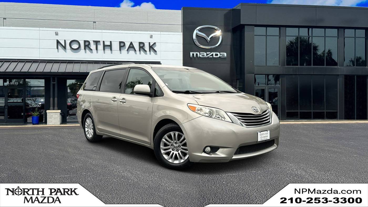 2015 Toyota Sienna XLE — Minivan — 99,262 mi — San Antonio, TX