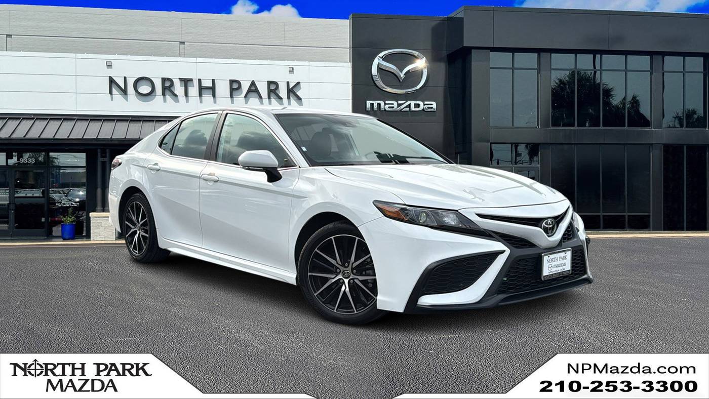 2024 Toyota Camry SE — Sedan — 21,710 mi — San Antonio, TX
