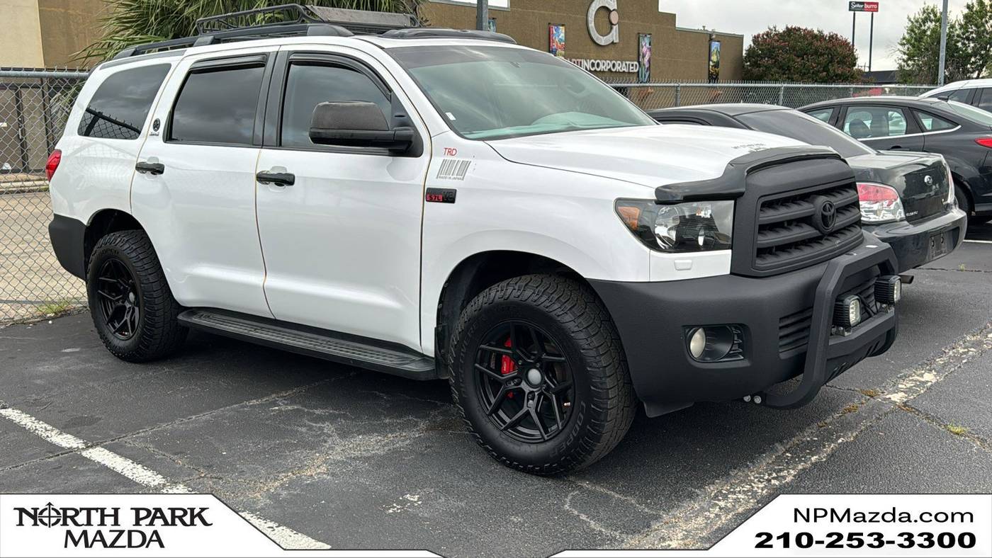 2015 Toyota Sequoia SR5 — SUV — 97,178 mi — San Antonio, TX