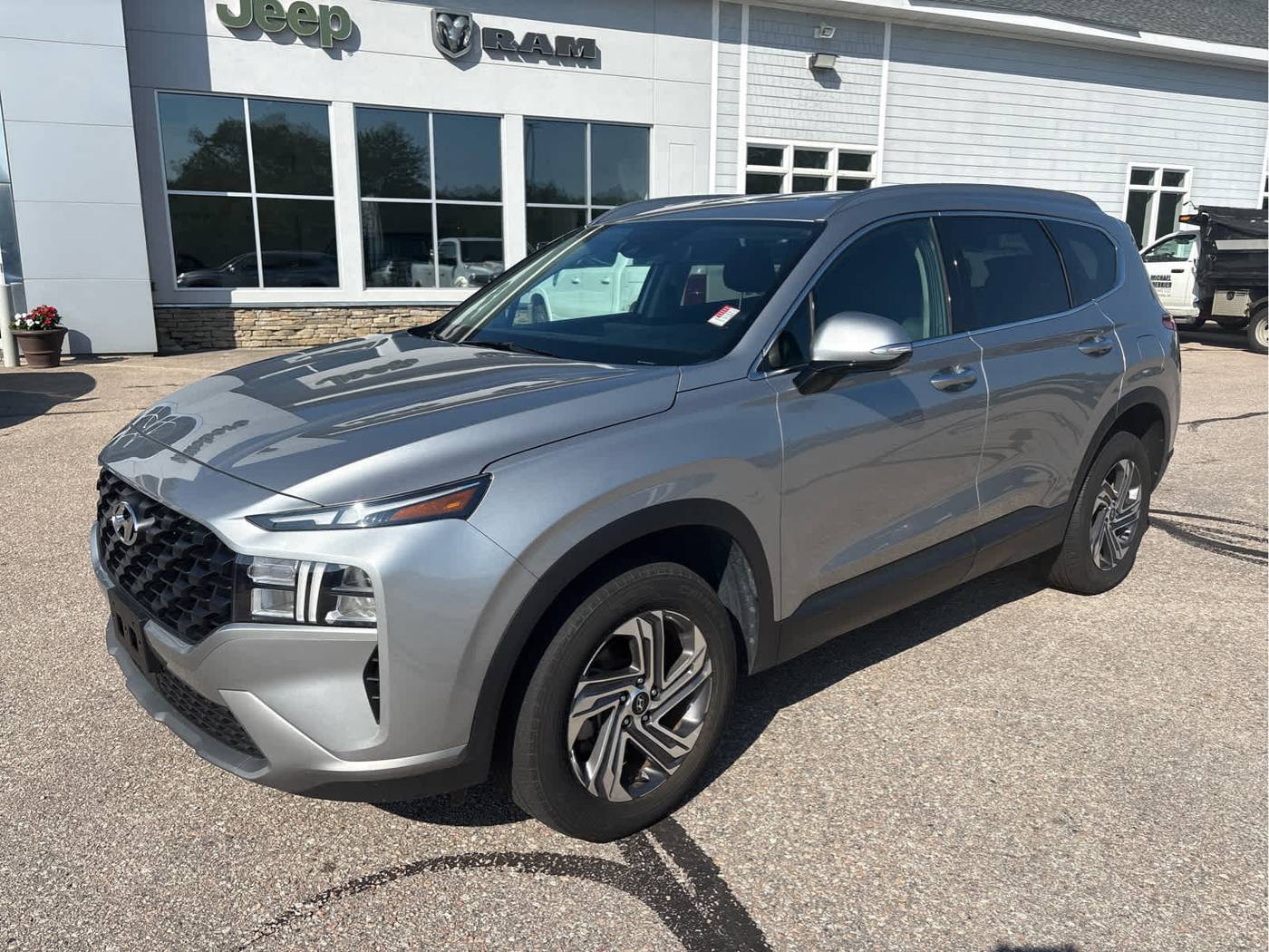 2023 Hyundai Santa Fe SEL — SUV — 32,422 mi — Hillsboro, NH