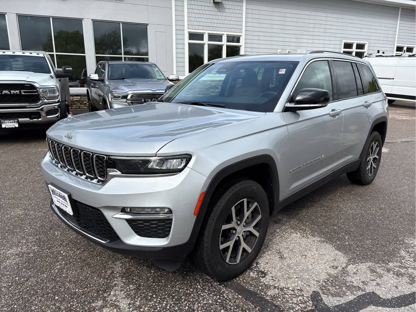 2024 Jeep Grand Cherokee Limited — SUV — 2,024 mi — Hillsboro, NH