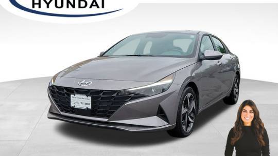 2023 Hyundai Elantra SEL — Sedan — 6,885 mi — Northampton, MA