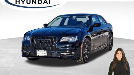 2022 Chrysler 300 Touring L — Sedan — 9,741 mi — Northampton, MA