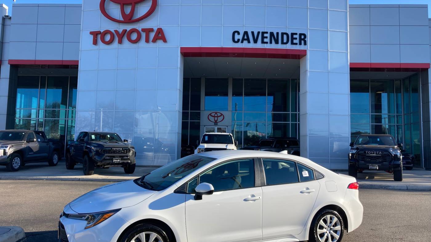 2025 Toyota Corolla LE — Sedan — 207 mi — San Antonio, TX