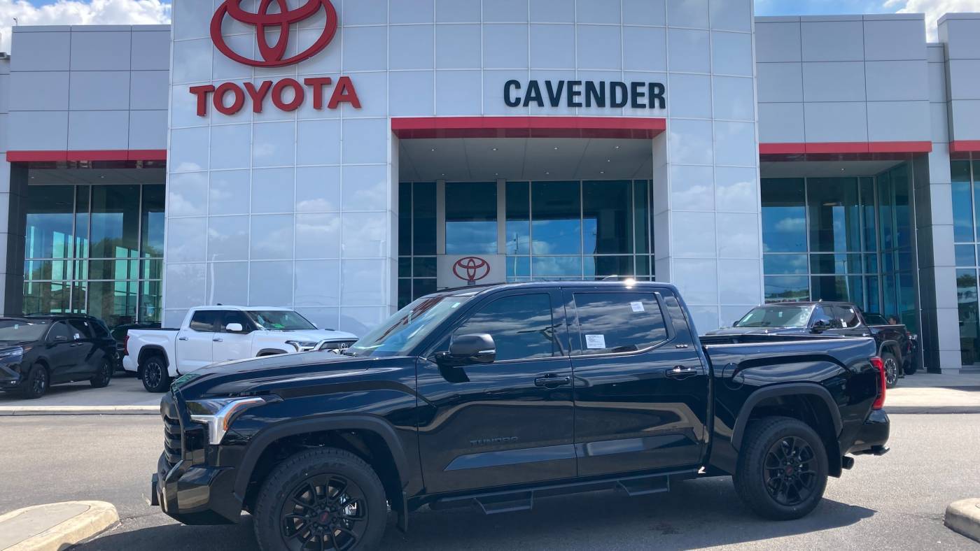 2025 Toyota Tundra SR5 — Pickup Truck — 23,517 mi — San Antonio, TX