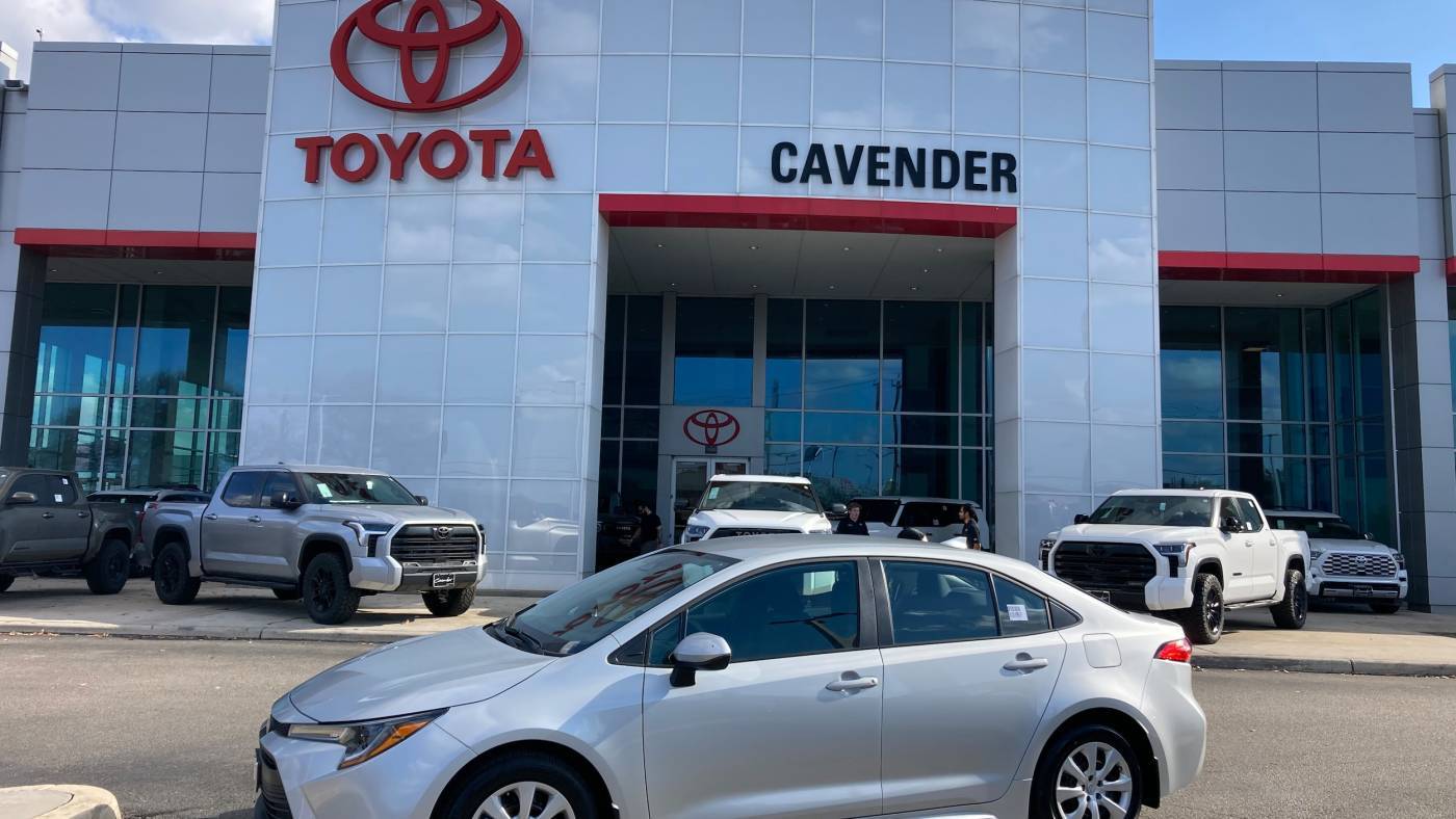 2025 Toyota Corolla LE — Sedan — 207 mi — San Antonio, TX