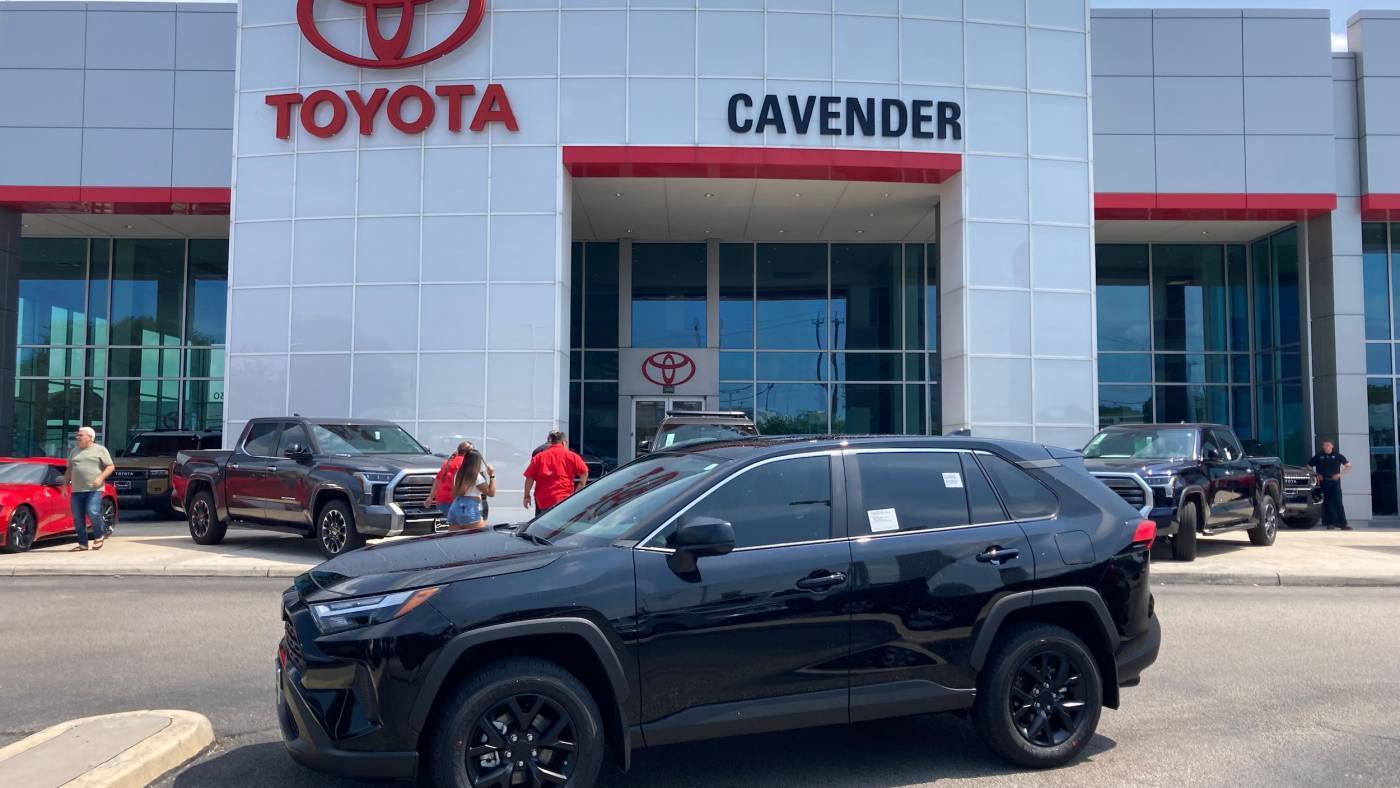 2024 Toyota RAV4 LE — SUV — 8,483 mi — San Antonio, TX