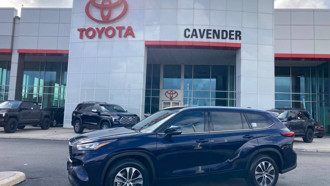 2020 Toyota Highlander XLE — SUV — 57,160 mi — San Antonio, TX