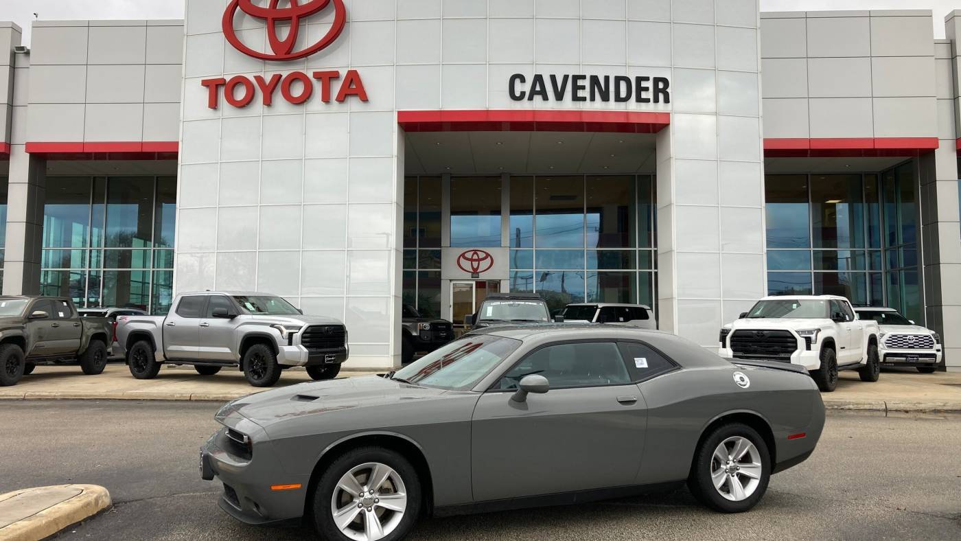 2023 Dodge Challenger SXT — Coupe — 45,425 mi — San Antonio, TX