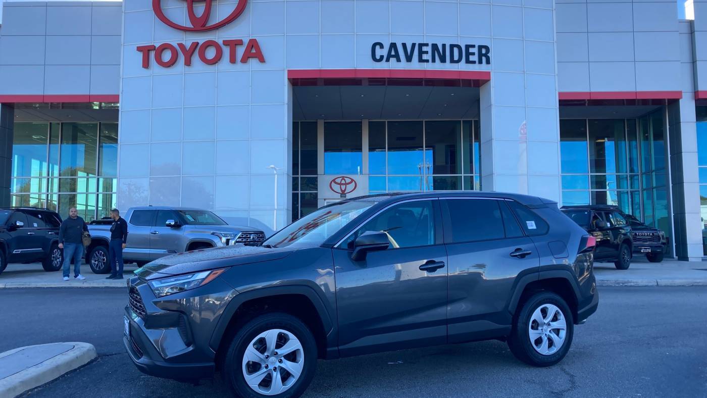 2024 Toyota RAV4 LE — SUV — 14,887 mi — San Antonio, TX