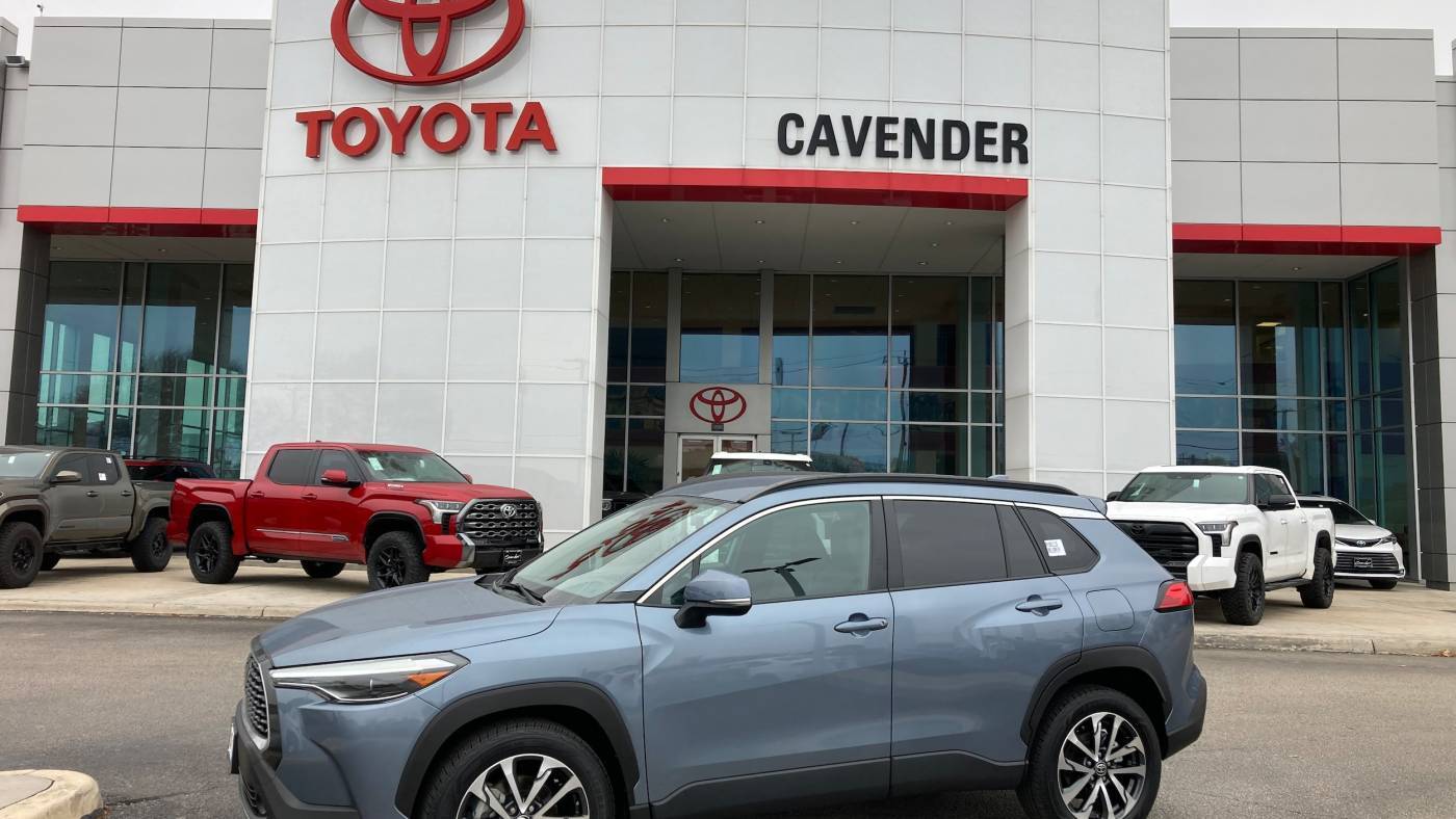 2023 Toyota Corolla Cross XLE — SUV — 36,109 mi — San Antonio, TX