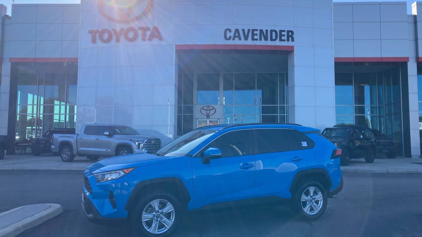 2020 Toyota RAV4 XLE — SUV — 26,237 mi — San Antonio, TX
