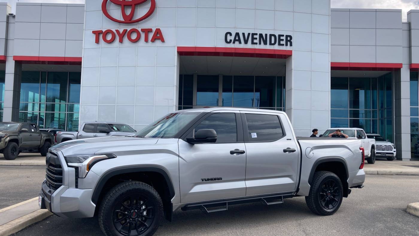 2025 Toyota Tundra SR5 — Pickup Truck — 1,138 mi — San Antonio, TX